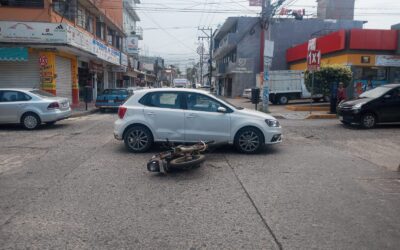 Chocan en el 1×1 de Juárez y Revolución