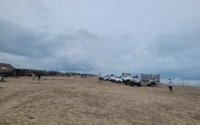 Gobierno y Sociedad Civil participaron en una intensa jornada de limpieza de playas en Tuxpan