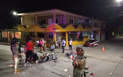 Adolescente de 17 años provoca accidente con su «MORTALIKA» en la madrugada