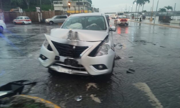 Noticia del Choque de la Madrugada en la Esquina del Mercado