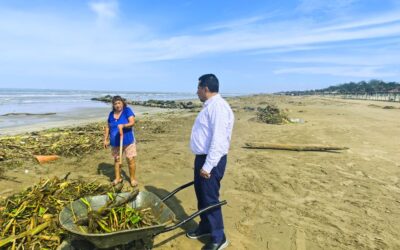 Comerciantes de San Antonio se unen para limpiar playas y recibir turistas