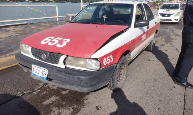 Taxista le da por «Detroit» en el Bulevar Independencia