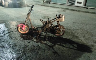 Misterioso Incendio de Motoneta en la Olímpica