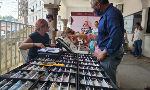 Jornada Multidisciplinaria sigue beneficiando a familias tuxpeñas