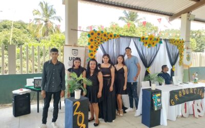Emotiva Graduación en Paso de San Lorenzo Marca el XIII Aniversario de la UPAV