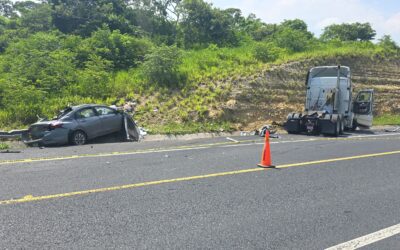 Tragedia en la Carretera Tuxpan-Tampico: Tres Muertos y Varios Heridos