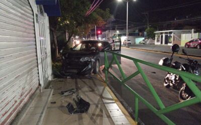 Impactante Accidente en Avenida Cuauhtémoc: Evelin Belinda Lesionada tras chocar dos veces
