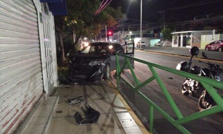 Impactante Accidente en Avenida Cuauhtémoc: Evelin Belinda Lesionada tras chocar dos veces