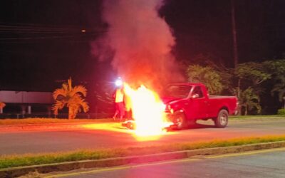 Valientes ciudadanos persiguen a conductor que huyó tras choque en Tuxpan