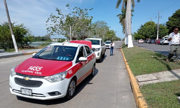 Patrick le da por «Detroit» a un taxi en el Maples Arce: Afortunadamente, no hubo lesionados