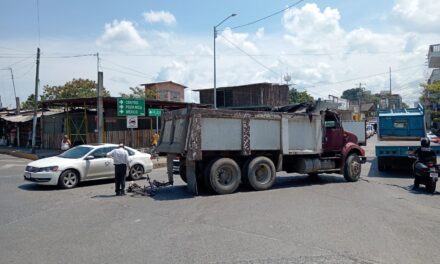 Accidente en la Colonia La Rivera: Camión Volteo Colisiona con Ciclista