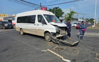 Accidente en la Colonia CTM de Tuxpan Deja Dos Lesionados