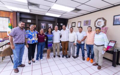 Familias de Tuxpan y Cerro Azul fueron beneficiadas con la entrega de escrituras, lo que les brinda certeza jurídica patrimonial