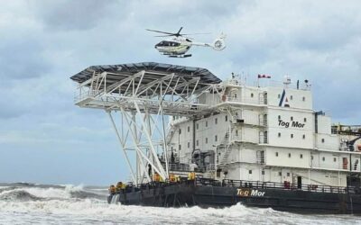 Llegan poderosas embarcaciones desde Tuxpan para el rescate de barcaza varada en Villa Allende