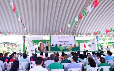 Más escuelas de Tuxpan y la región ya cuentan con escrituras, lo que les da certeza jurídica