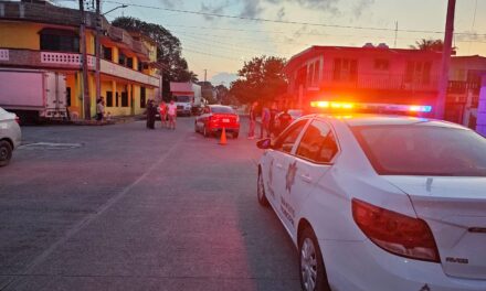 Le da con su BORA a un TAXI en la Ruiz