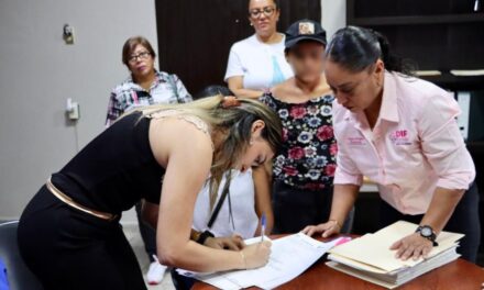 Reintegra DIF Tuxpan a adolescente con su familia