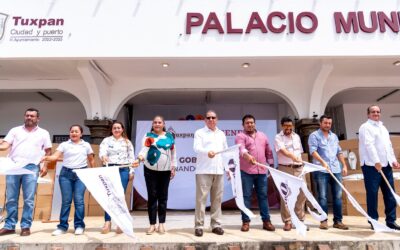 Inició la instalación de 6,500 luminarias LED para iluminar 86 comunidades rurales y colonias de Tuxpan