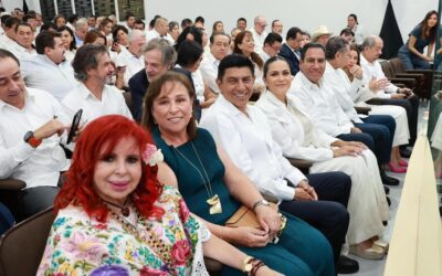ROCÍO NAHLE ACOMPAÑA A SU HOMÓLOGO DE TABASCO JAVIER MAY EN SU TOMA DE PROTESTA
