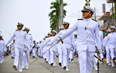 Se realizó en Tuxpan el desfile cívico-militar del 214 Aniversario del Inicio de la Independencia de México