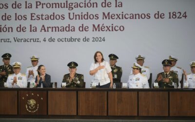 ROCÍO NAHLE GARCÍA ASISTE AL DESFILE NAVAL EN VERACRUZ