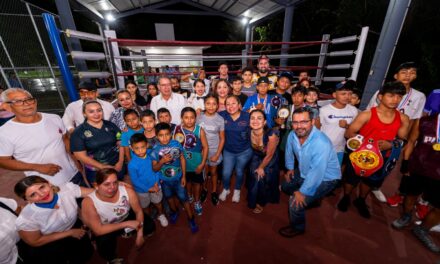 Alcalde y Cabildo de Tuxpan entregan a deportistas y a la ciudadanía, la primera etapa de rehabilitación de la Unidad Deportiva