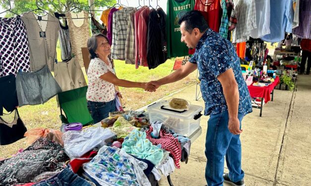 Regidor Juan Gómez Impulsa el Desarrollo Comercial en Tianguis del Bicentenario