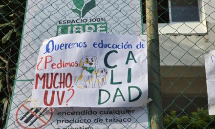 Estudiantes de la Facultad de Ciencias Biológicas realizan paro por inconformidades en la Universidad Veracruzana