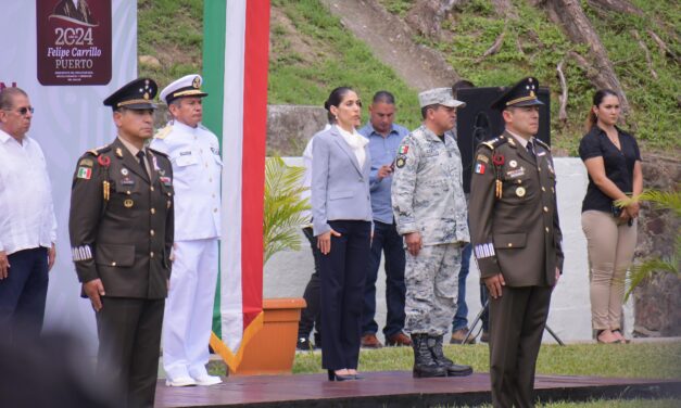  FISCAL GENERAL ASISTE A LA CEREMONIA DE CAMBIO DE MANDO DEL COMANDANTE DE LA 19/a ZONA MILITAR.