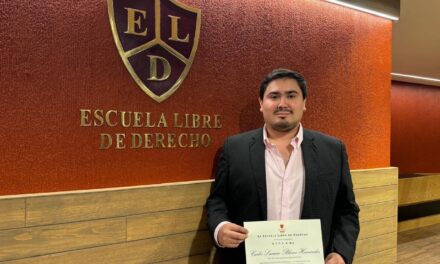 ¡Felicidades al Lic. Luciano Blanco! Por recibir Diplomado en Derecho Notarial