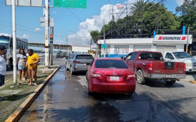 Accidente vial en el bulevar Independencia de Tuxpan: sin lesionados