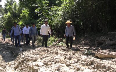 El alcalde Dr. Jesús Fomperoza Torres visitó las comunidades Laja del Tubo y Monte Morelos para atender a las familias del campo