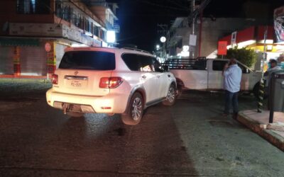 Aparatoso choque en la Zona Centro de Tuxpan