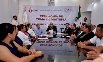 El Dr. Jesús Fomperoza Torres rindió protesta como presidente municipal de Tuxpan