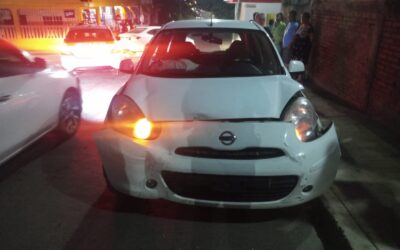 Impactante choque en Tuxpan: Aparatoso accidente en la colonia Rosa María sin heridos