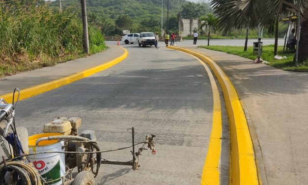 Gobierno de Tuxpan realizó importantes mejoras en la carretera a Tampico, tramo del Cuartel a la UV