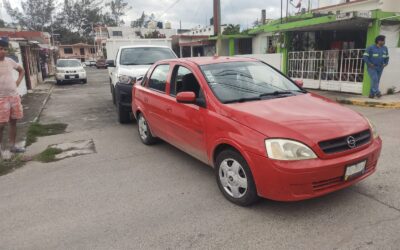 ¡Así perdió el diablo!: Choque en la colonia Electricistas