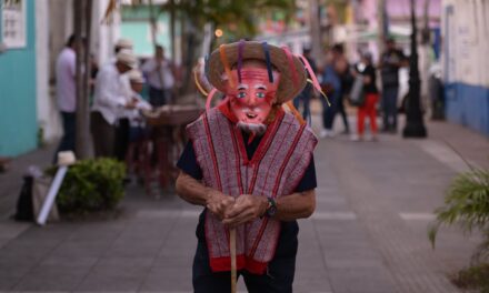 Rocío Nahle invita a celebrar el fin de año con la tradición de El Viejo