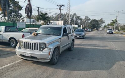 Accidente «mañanero» en la carretera a Barra Norte deja solo daños materiales
