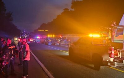 Tragedia en la autopista Tuxpan-CDMX: vuelca pipa y arrolla a dos motociclistas