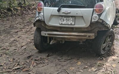 ¡Chocó, huyó y dejó el Spark para el recuerdo!