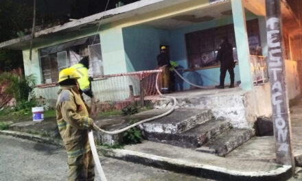 Incendio en casa abandonada revive polémico desalojo de ancianos en la colonia Rosa María