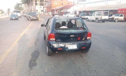 Accidente entre viejitos en la Avenida Independencia deja dos lesionados