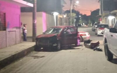 Choque en la colonia Los Artistas deja una persona lesionada