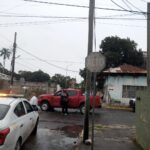 Imprudencia vial provoca choque en Santiago de la Peña