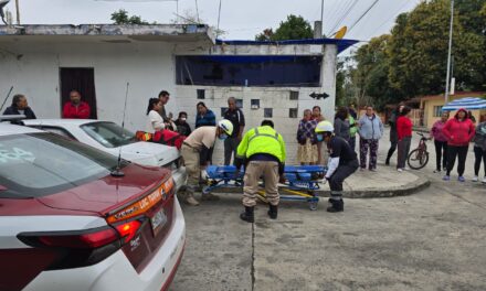 Taxi fuera de control siembra el caos en Santiago de la Peña