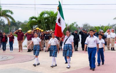 Escuela Primaria Ejercito Nacional participa en Lunes Cívico realizado por el gobierno de Tuxpan