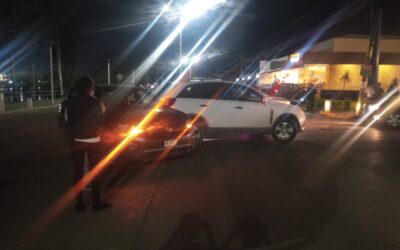 Señorona de Poza Rica provoca choque en la colonia Del Valle de Tuxpan
