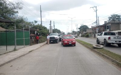 Choque en la avenida Adolfo López Mateos genera tráfico momentáneo