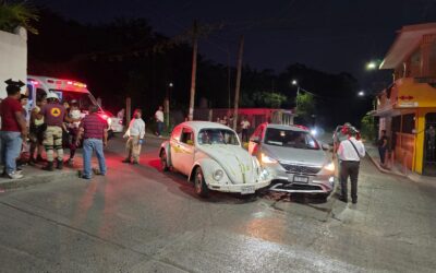 Choque en Tuxpan deja lesionados leves; aseguradora cubre los daños